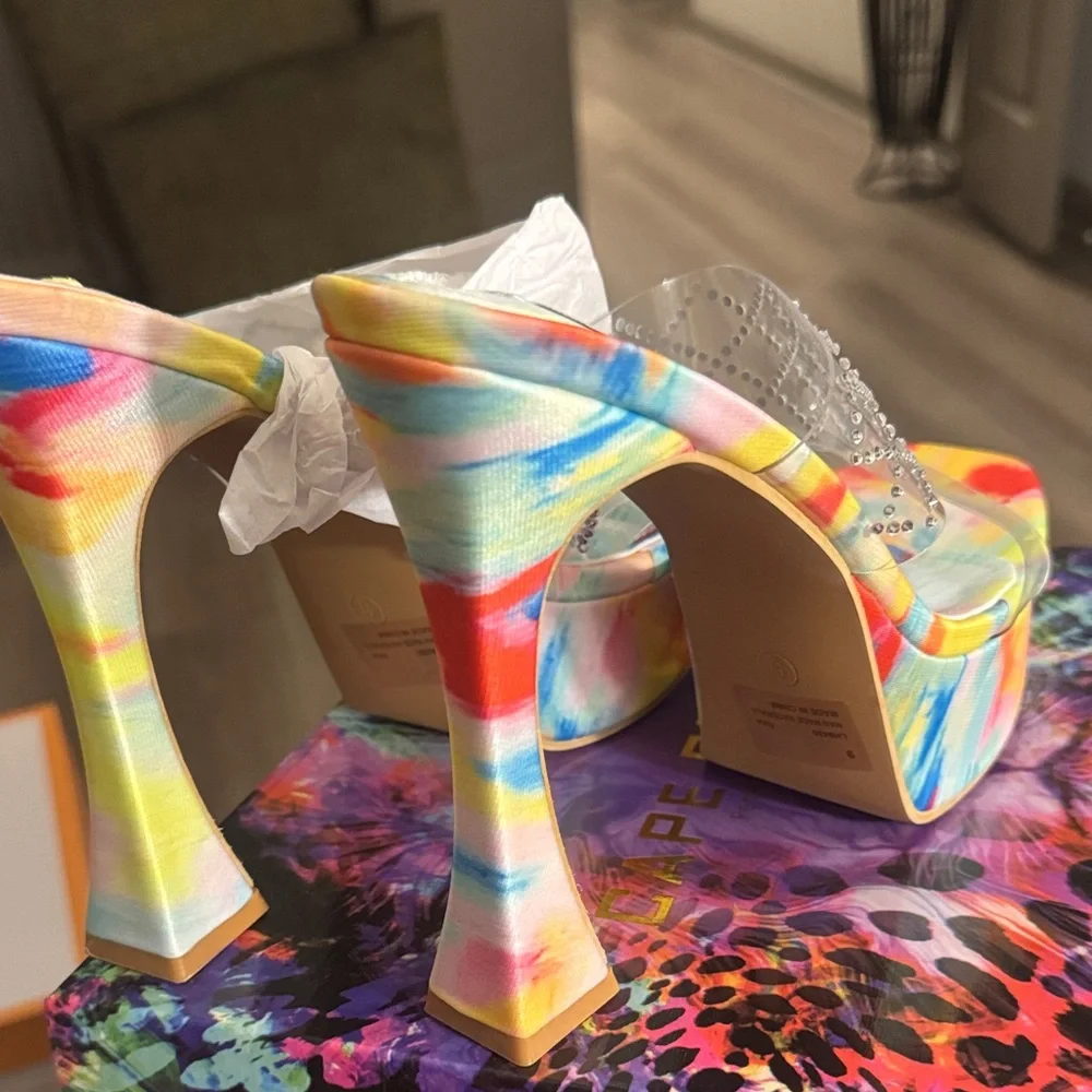 🔥Cape Robbin Risk Platform Shoes Size 9 US Rainbow Dancer Shoes🔥 BRAND NEW